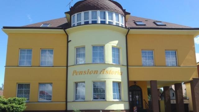 Pension Astoria Klášterec nad Ohří Εξωτερικό φωτογραφία